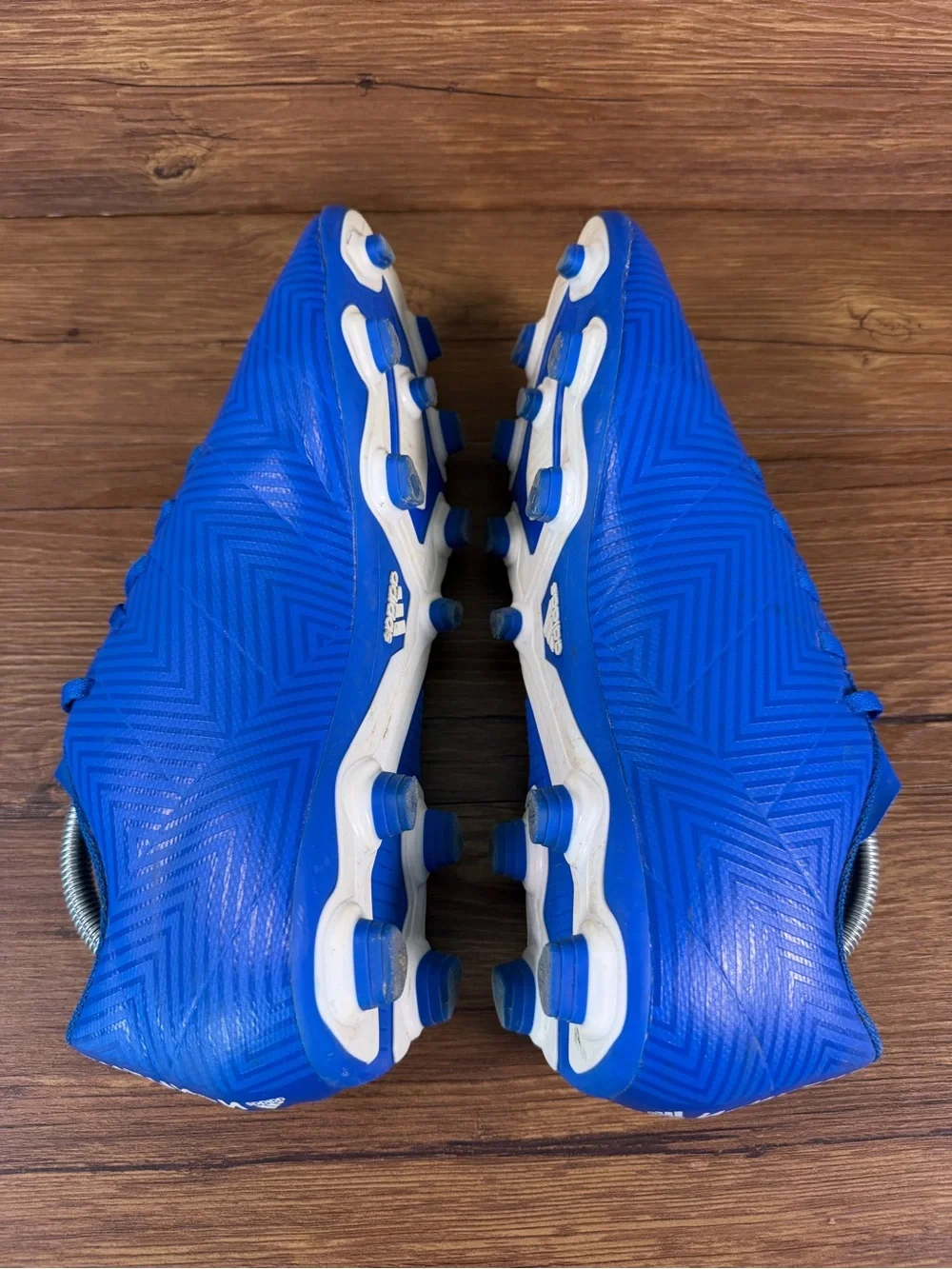 Adidas Nemeziz 18.4 FG Soccer Cleats Men’s Size 11 Shoes